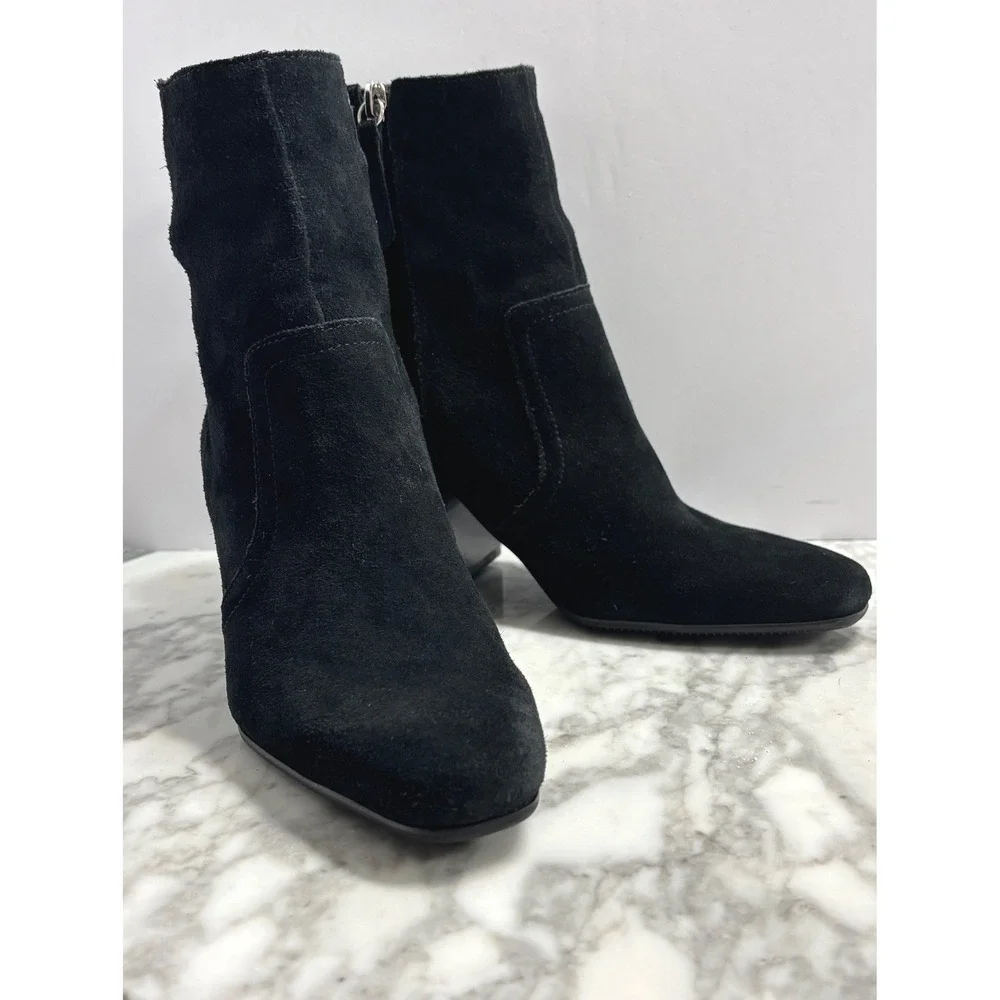 Blondo Salome Waterproof Ankle Boots 7.5M Black Suede Block Heel Chic City Wear